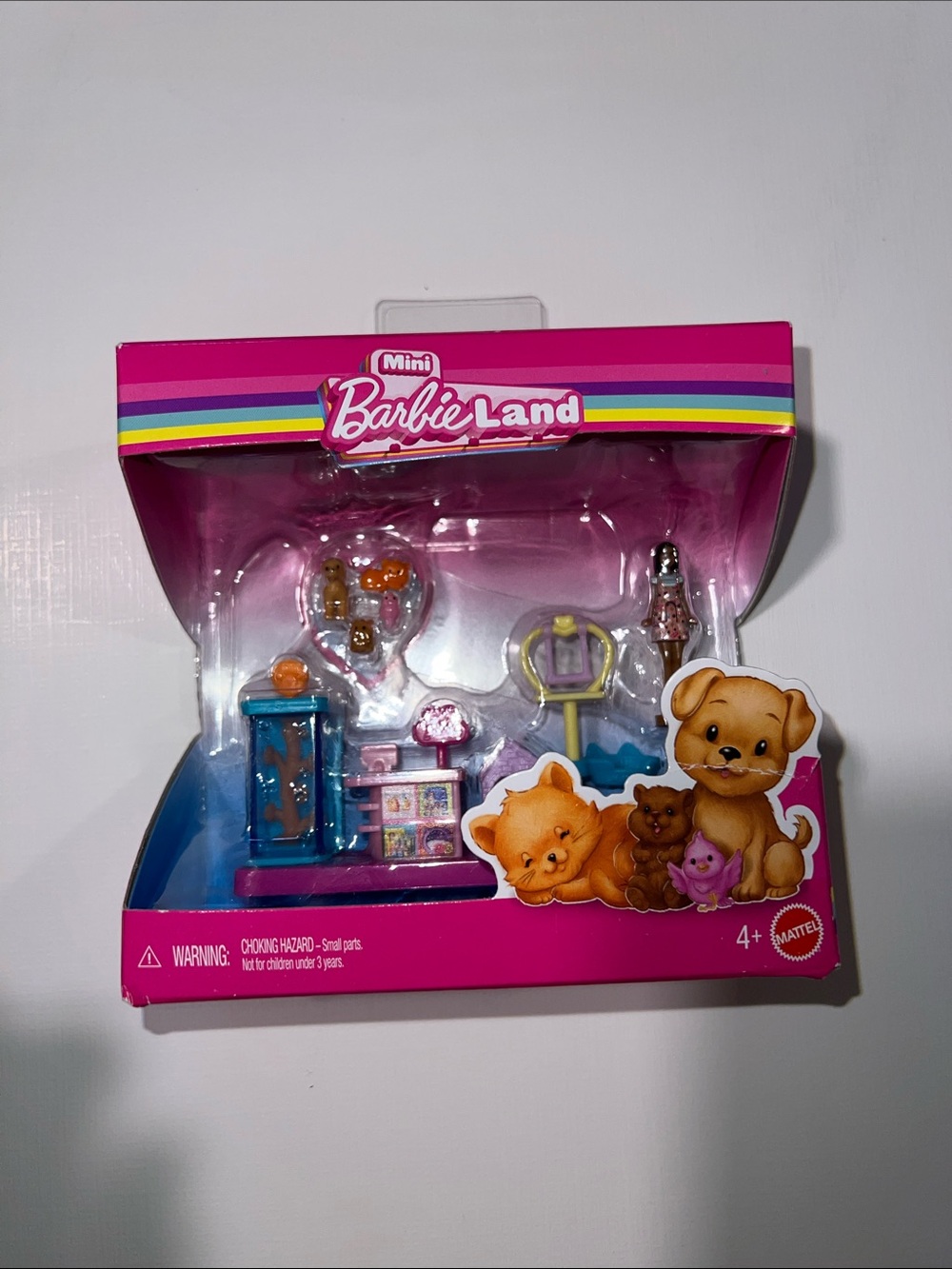 Barbie Mini BarbieLand Pet Shop Playset